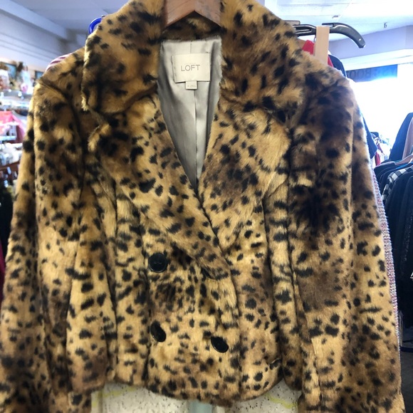 Loft faux fur crop jacket - Picture 7 of 10